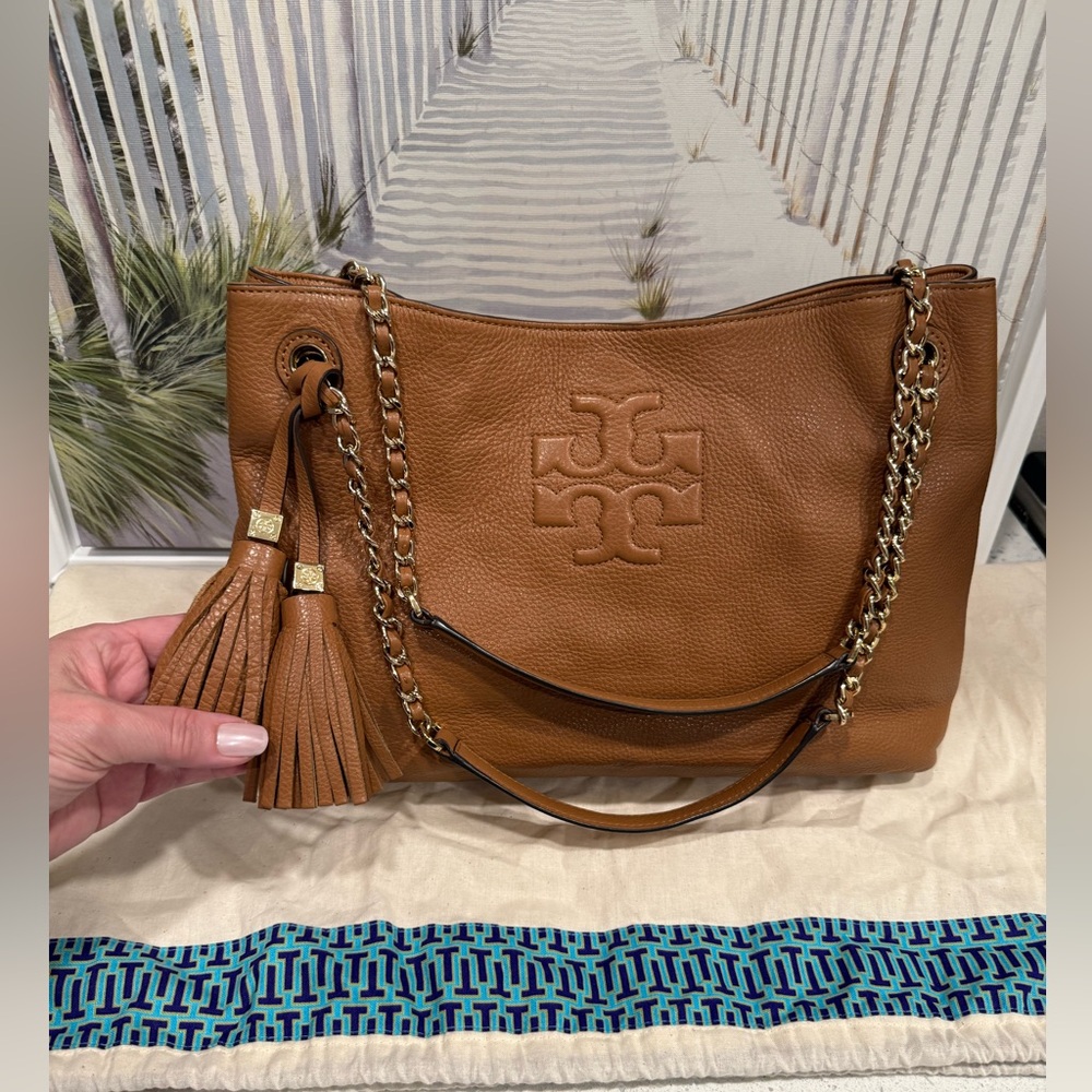 Tory Burch Thea Shoulder Bag